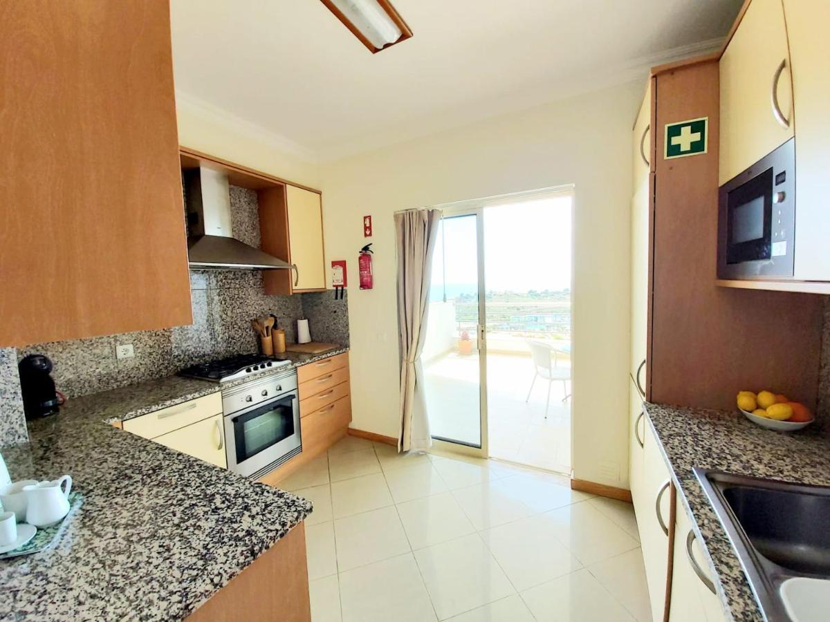Penthouse With Sea Views Apartment Albufeira Luaran gambar