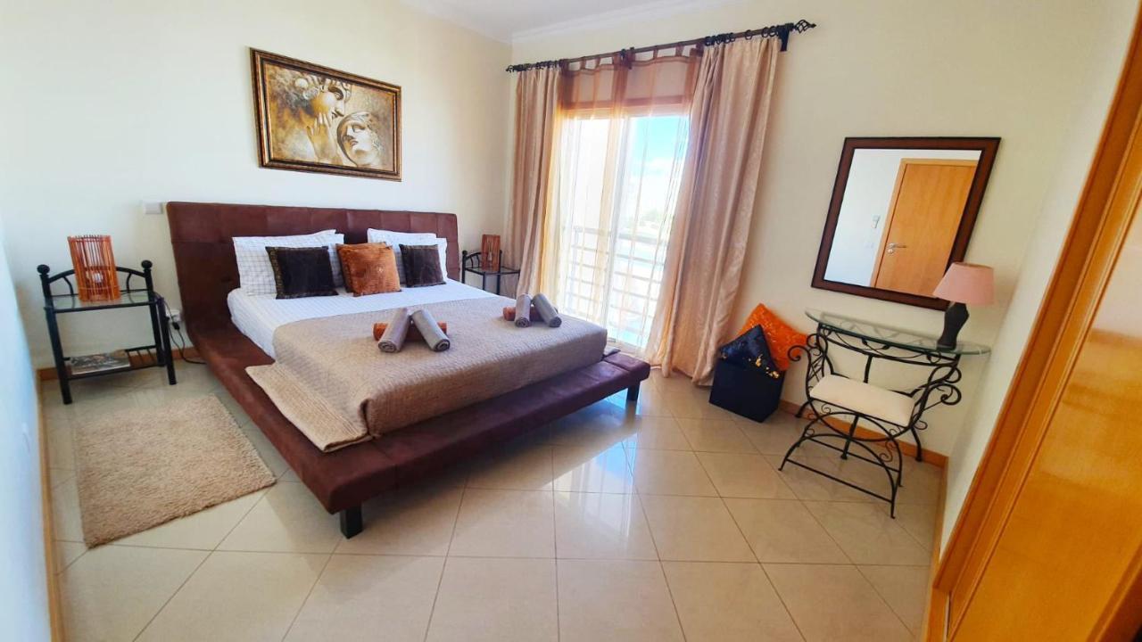 Penthouse With Sea Views Apartment Albufeira Luaran gambar